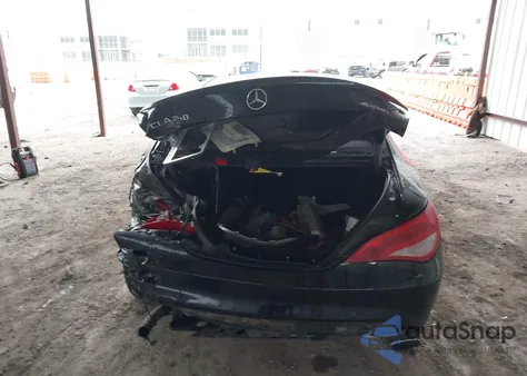 2015 Mercedes-Benz Cla 250 4Matic z USA, uszkodzony, nr VIN WDDSJ4GB9FN208691